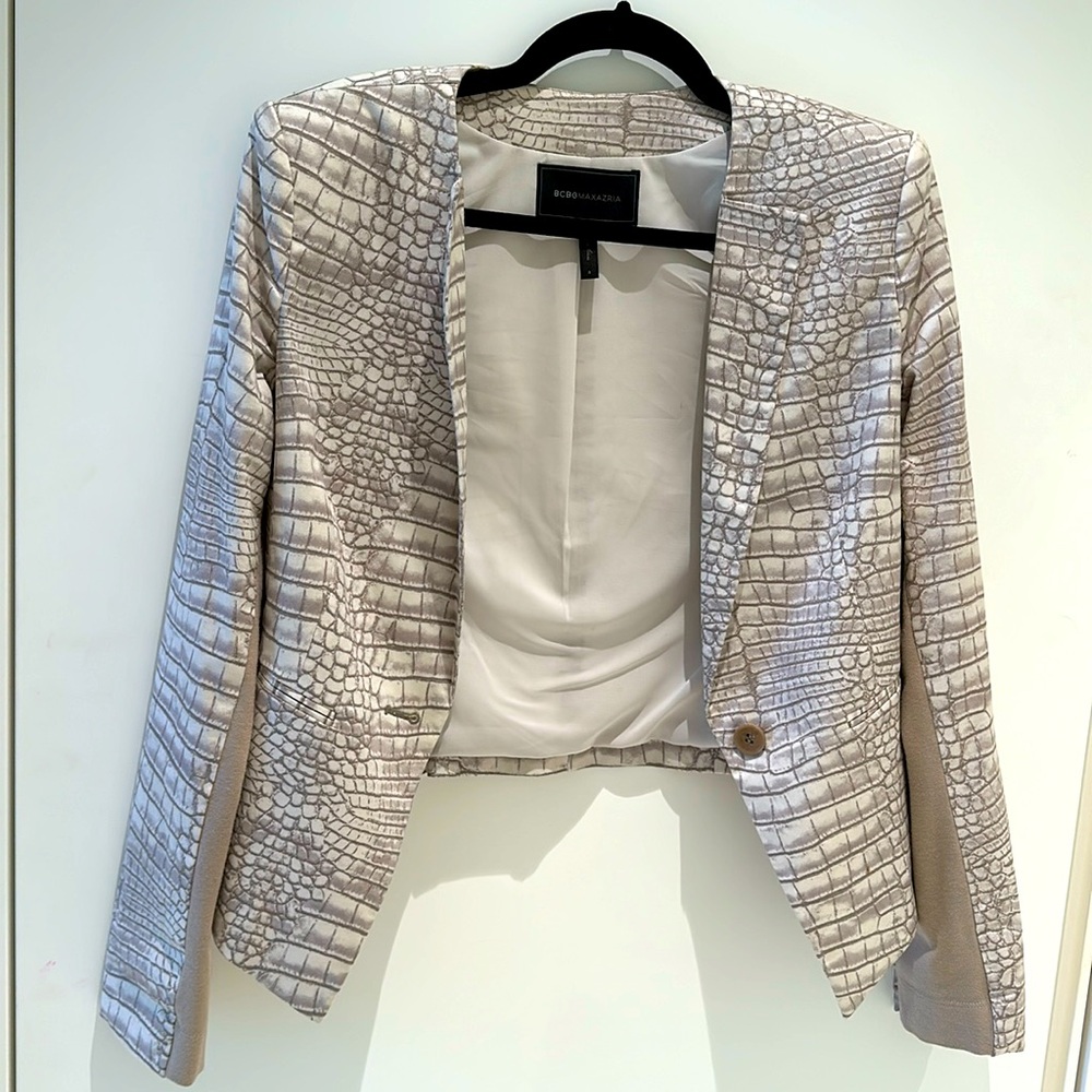 BCBGMAXAZRIA Women's Small Long Sleeve Snakeskin Jordyn Blazer Jacket Cream